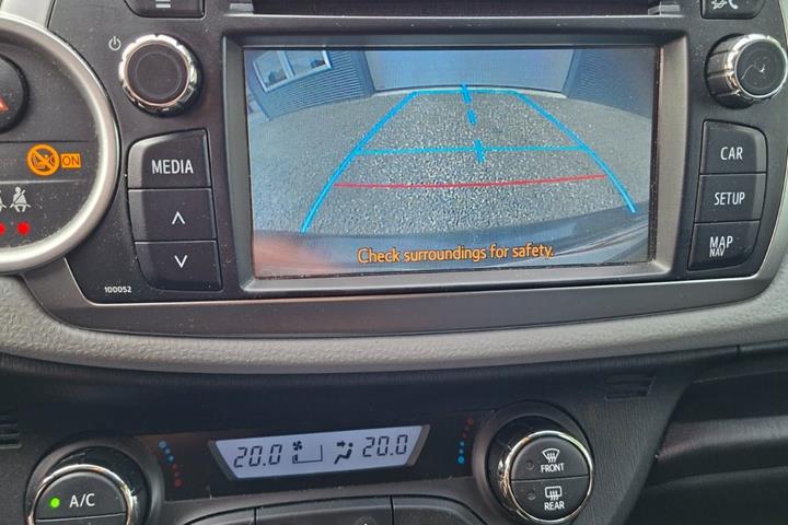 undefined Toyota Yaris fra 2012