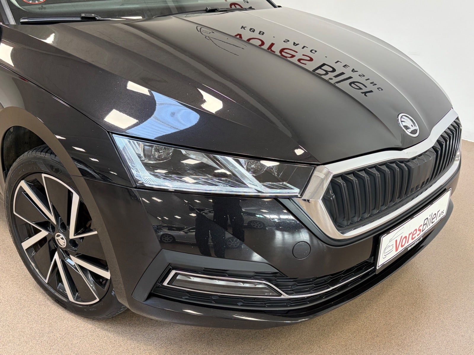 Sort Skoda Octavia fra 2021