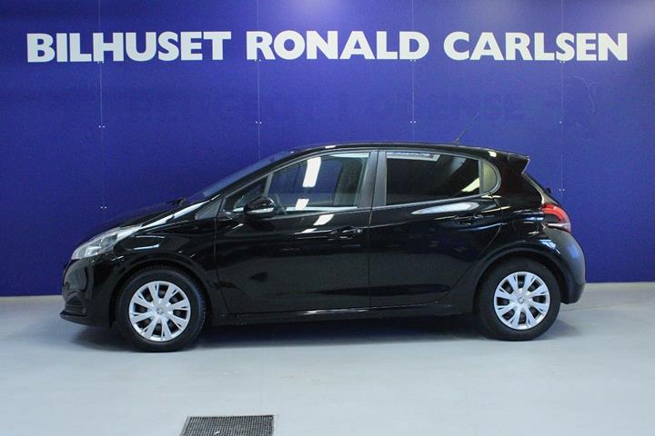 Sort Peugeot 208 fra 2018