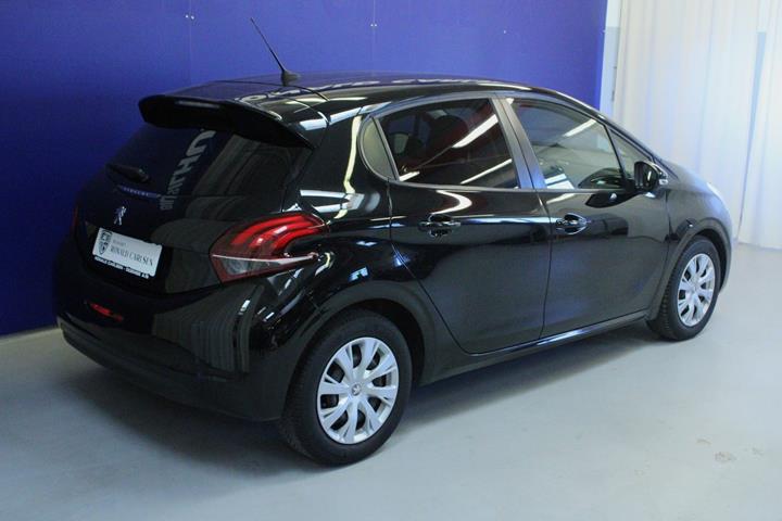Sort Peugeot 208 fra 2018