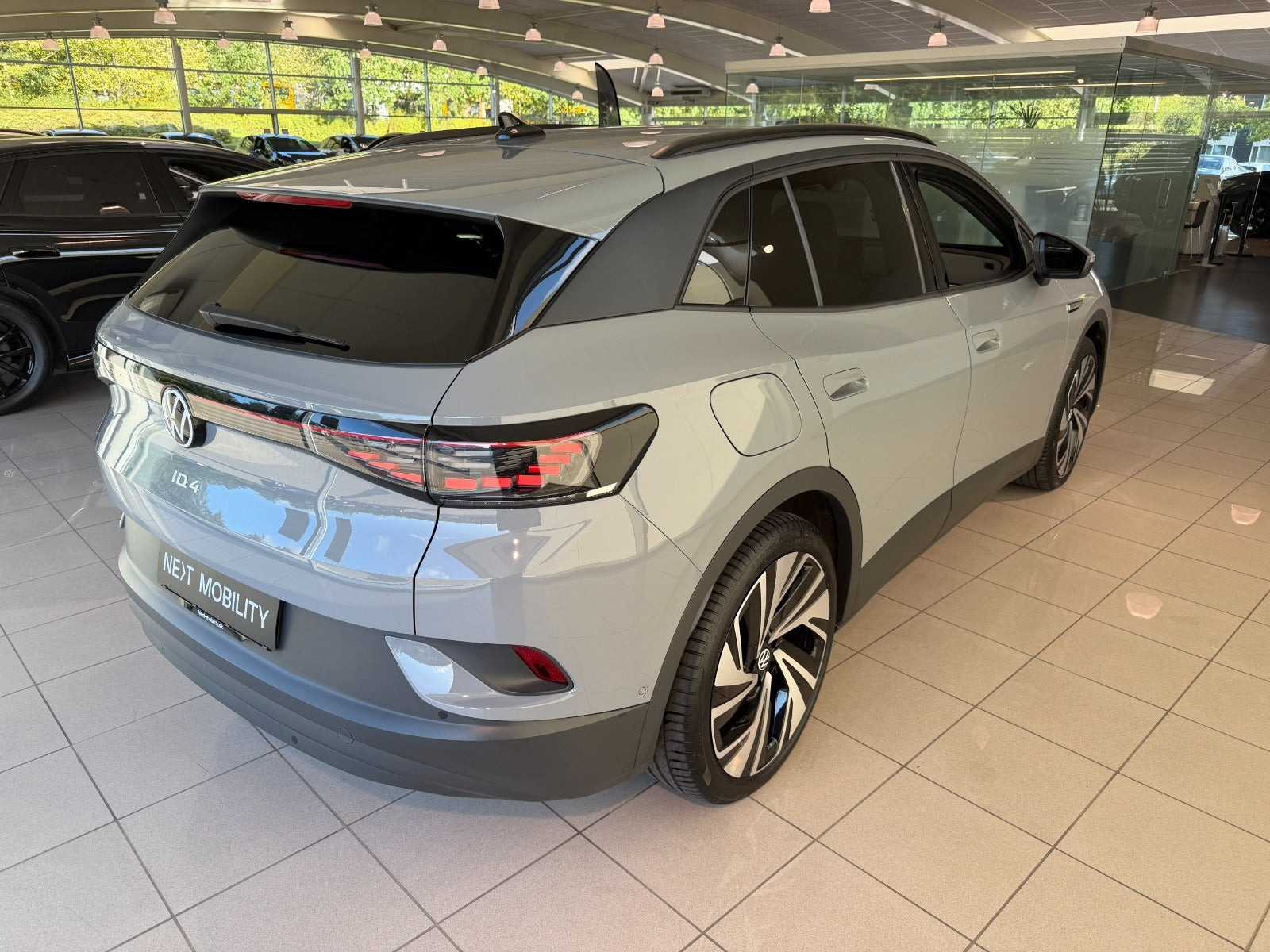 Grå VW ID.4 fra 2023