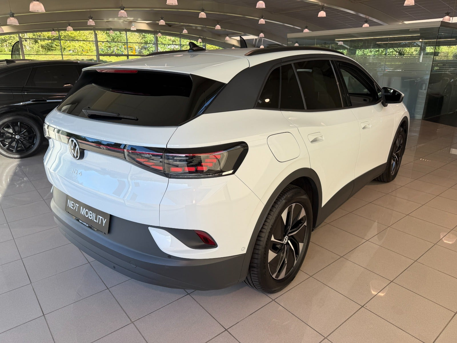Hvid VW ID.4 fra 2025