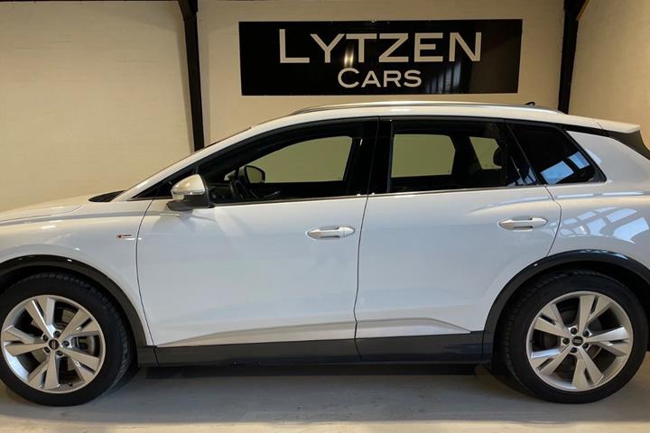 Hvid Audi Q4 e-tron fra 2026