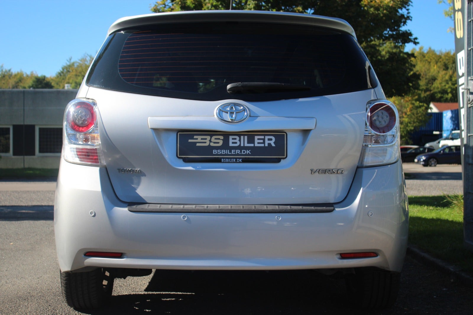 Sølv Toyota Verso fra 2012