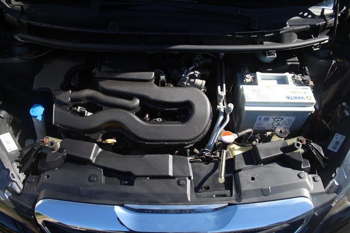 Sort Peugeot 108 fra 2018