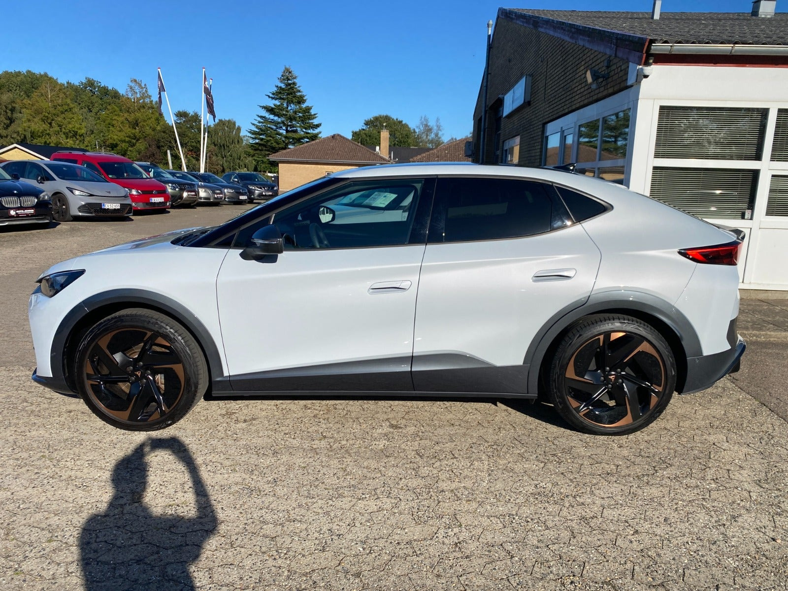 Hvid Cupra Tavascan fra 2026