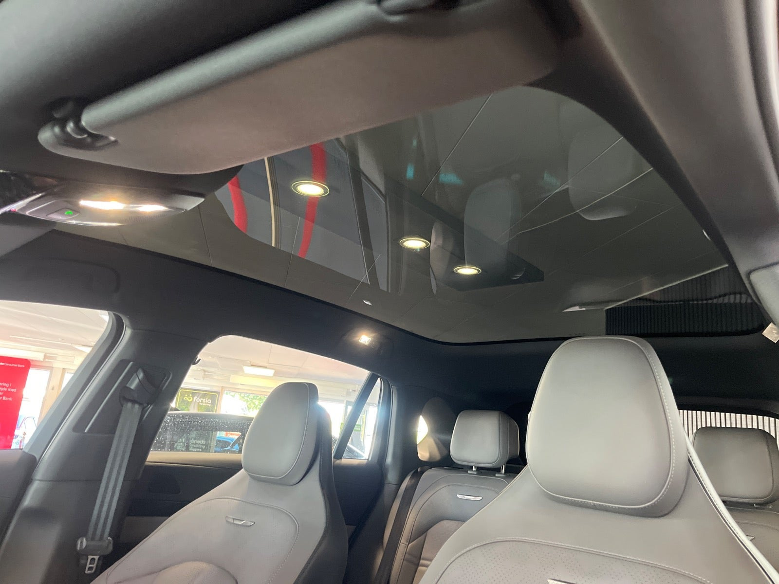 Grå Hongqi EHS7 fra 2026