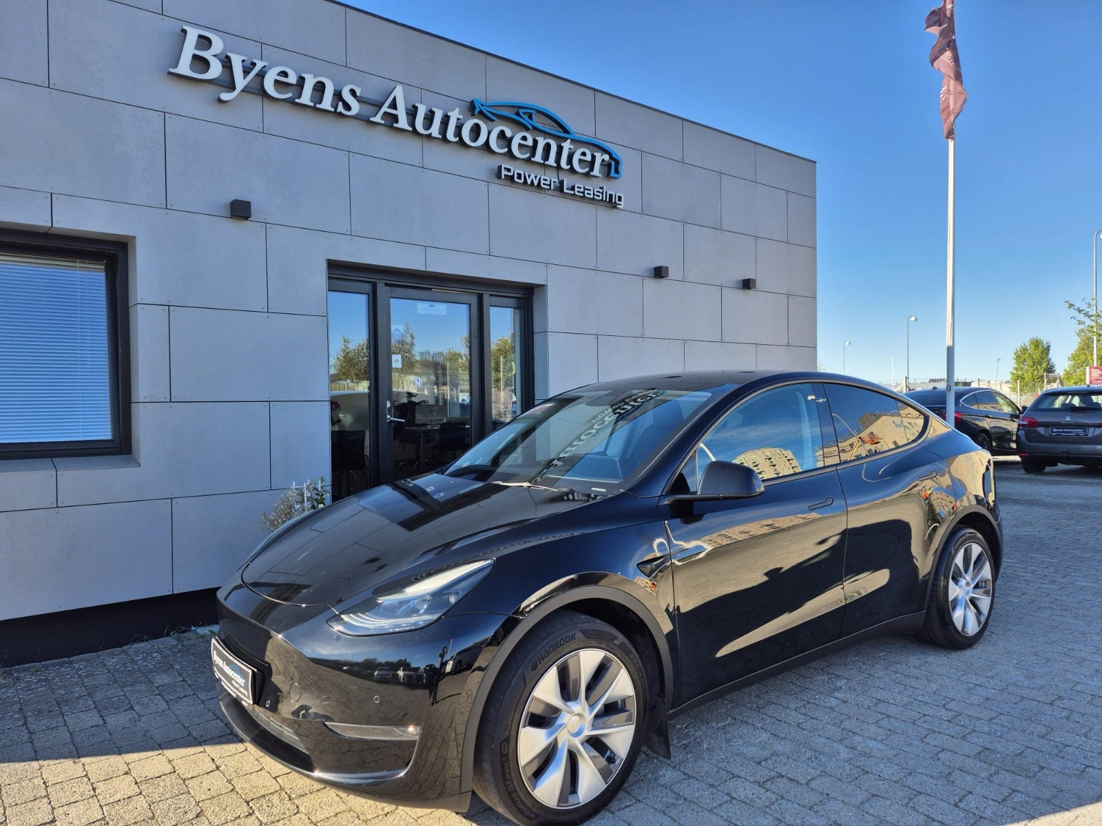 Tesla Model Y Long Range AWD