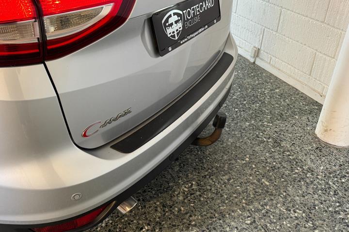 Sølv Ford C-MAX fra 2017