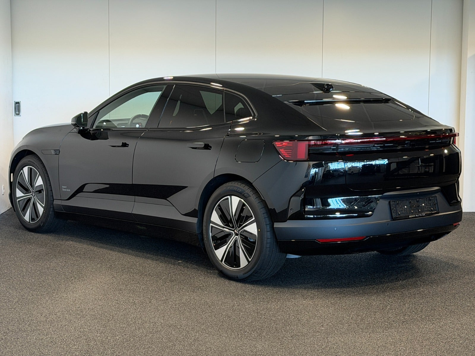 Polestar 4 Coupé AWD