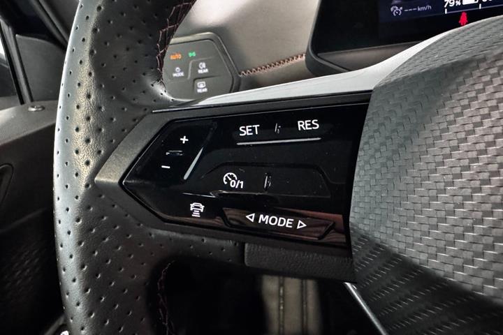 Grå Cupra Born fra 2024