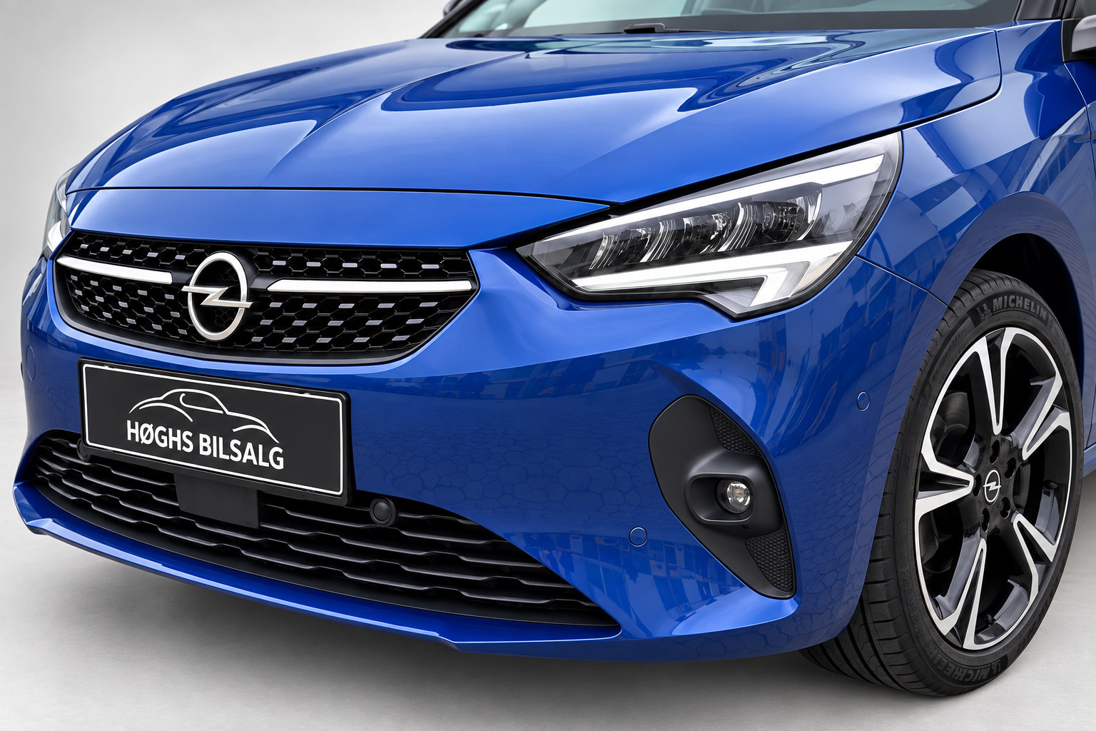 Blå Opel Corsa fra 2020