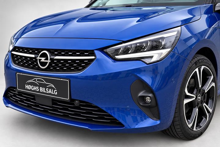 Blå Opel Corsa fra 2020