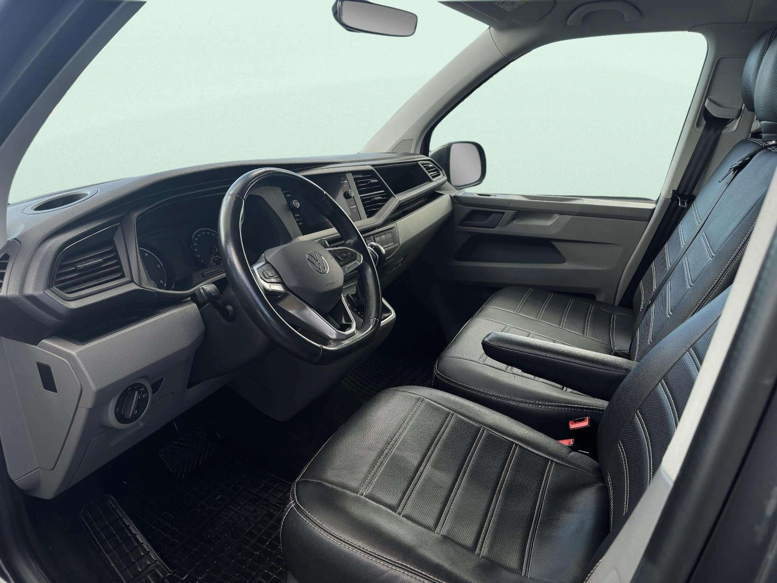 undefined VW Caravelle fra 2021