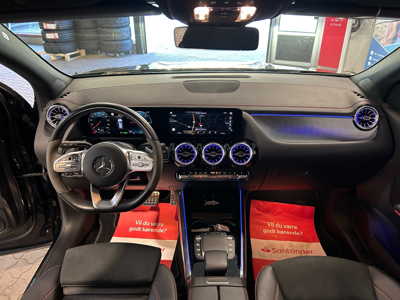 Sort Mercedes EQA250+ fra 2023