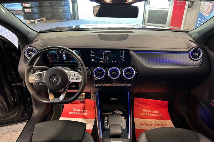 Sort Mercedes EQA250+ fra 2023