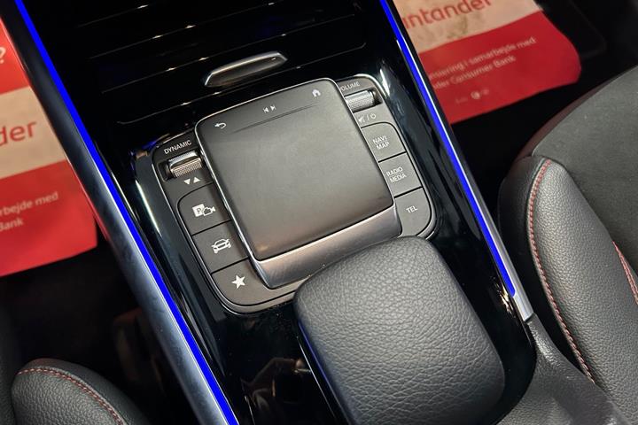 Sort Mercedes EQA250+ fra 2023