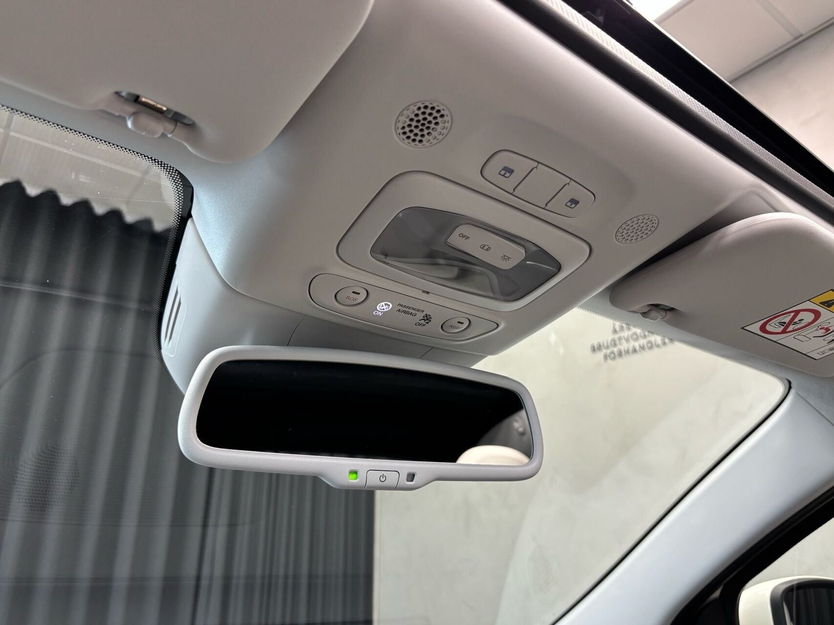 Hvid Fiat 500e fra 2023