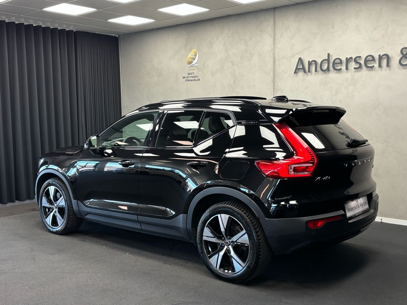 Sort Volvo XC40 fra 2021