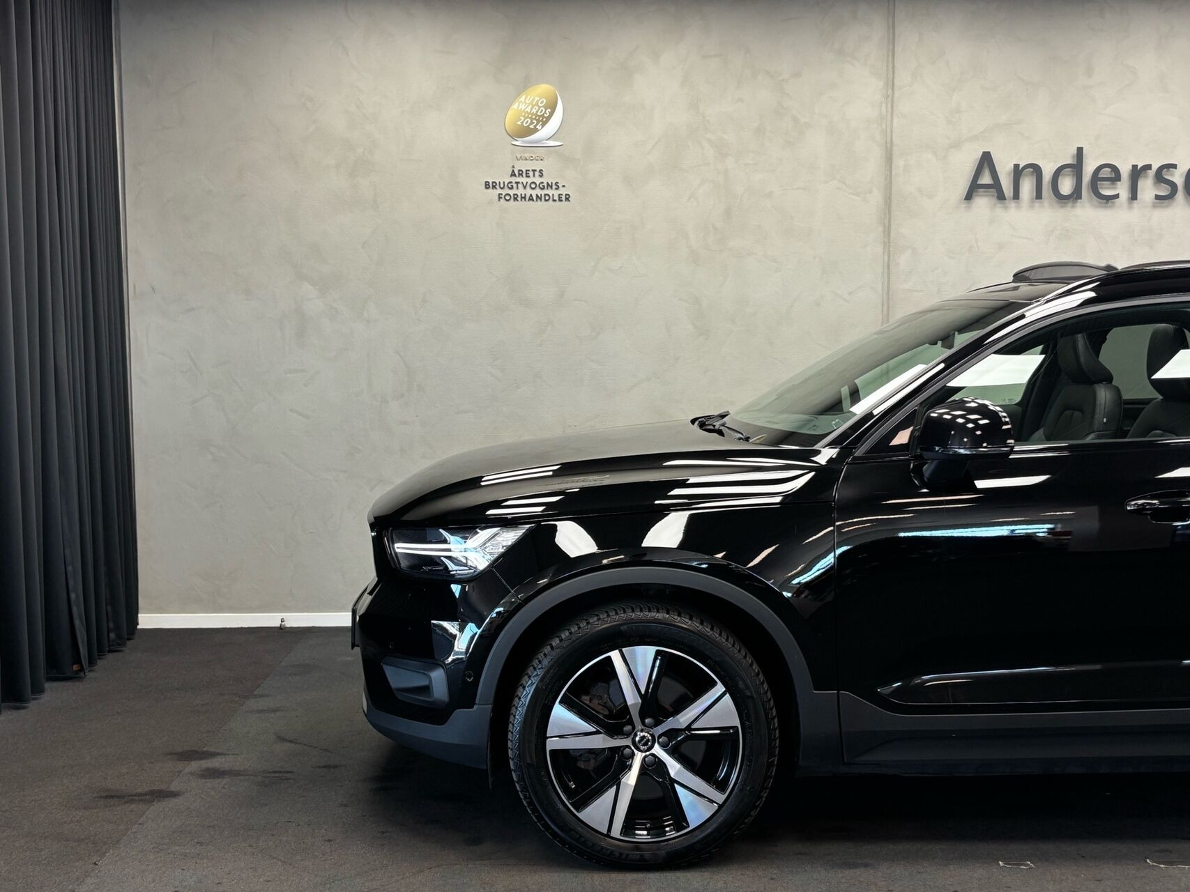 Sort Volvo XC40 fra 2021