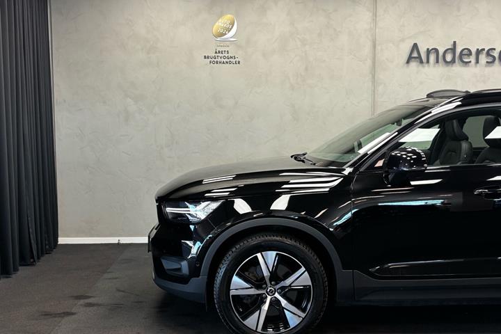 Sort Volvo XC40 fra 2021