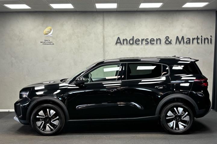 Sort Opel Frontera fra 2025