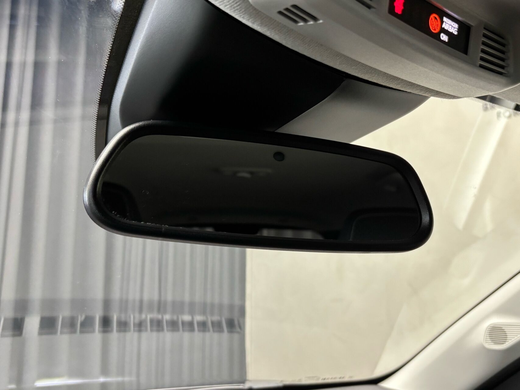 Sort Opel Frontera fra 2025