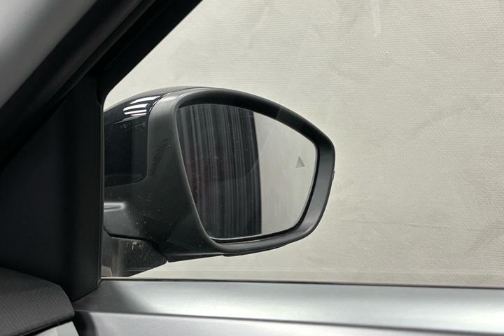 Sort Opel Frontera fra 2025