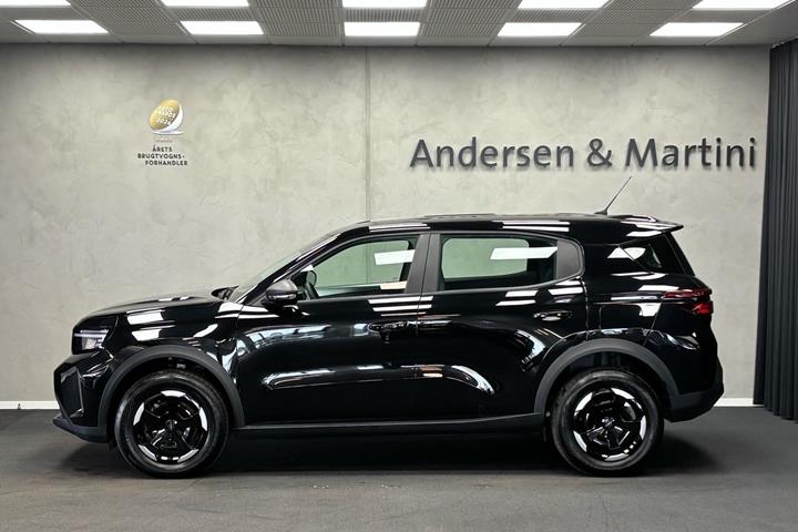 Sort Opel Frontera fra 2025