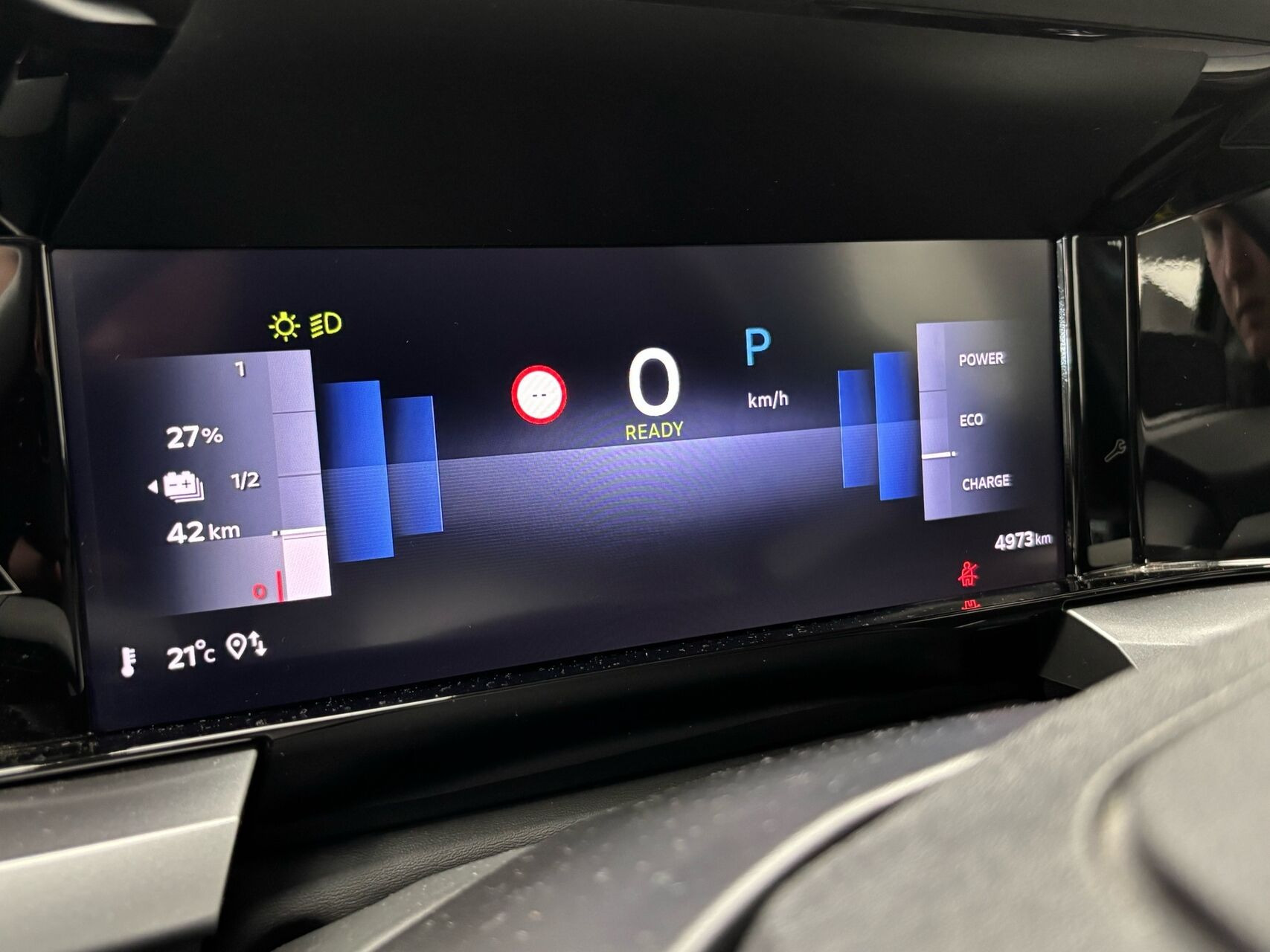 Sort Opel Frontera fra 2025