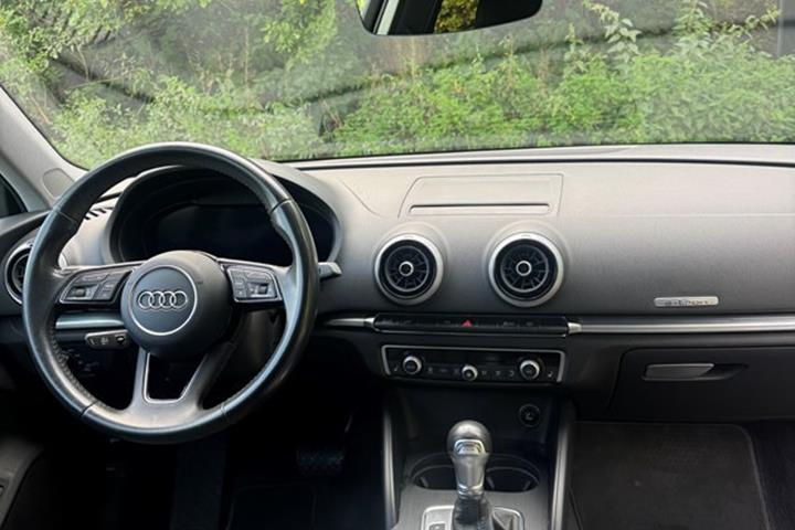 undefined Audi A3 fra 2020