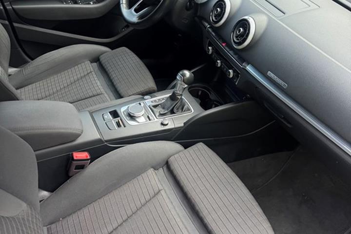 undefined Audi A3 fra 2020