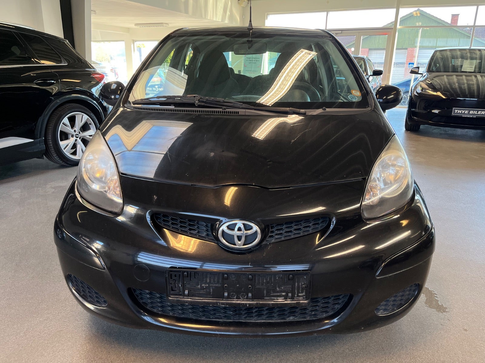 Sort Toyota Aygo fra 2011