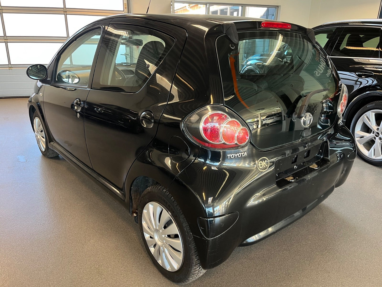 Sort Toyota Aygo fra 2011