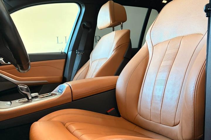 undefined BMW X5 fra 2021