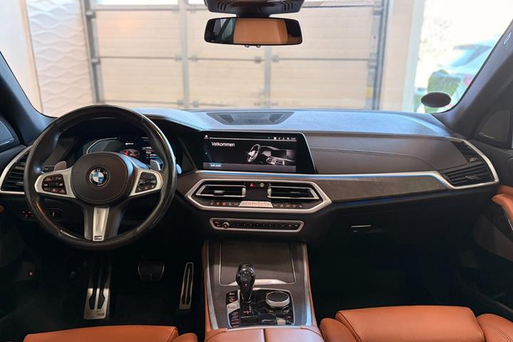 undefined BMW X5 fra 2021