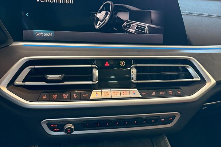 undefined BMW X5 fra 2021