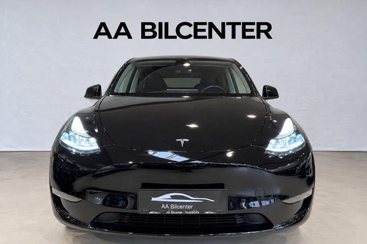 undefined Tesla Model Y fra 2023