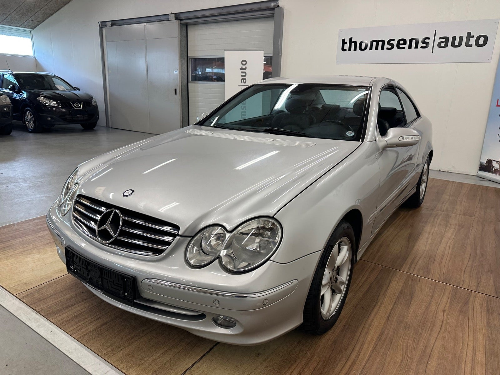 Sølv Mercedes CLK240 fra 2002