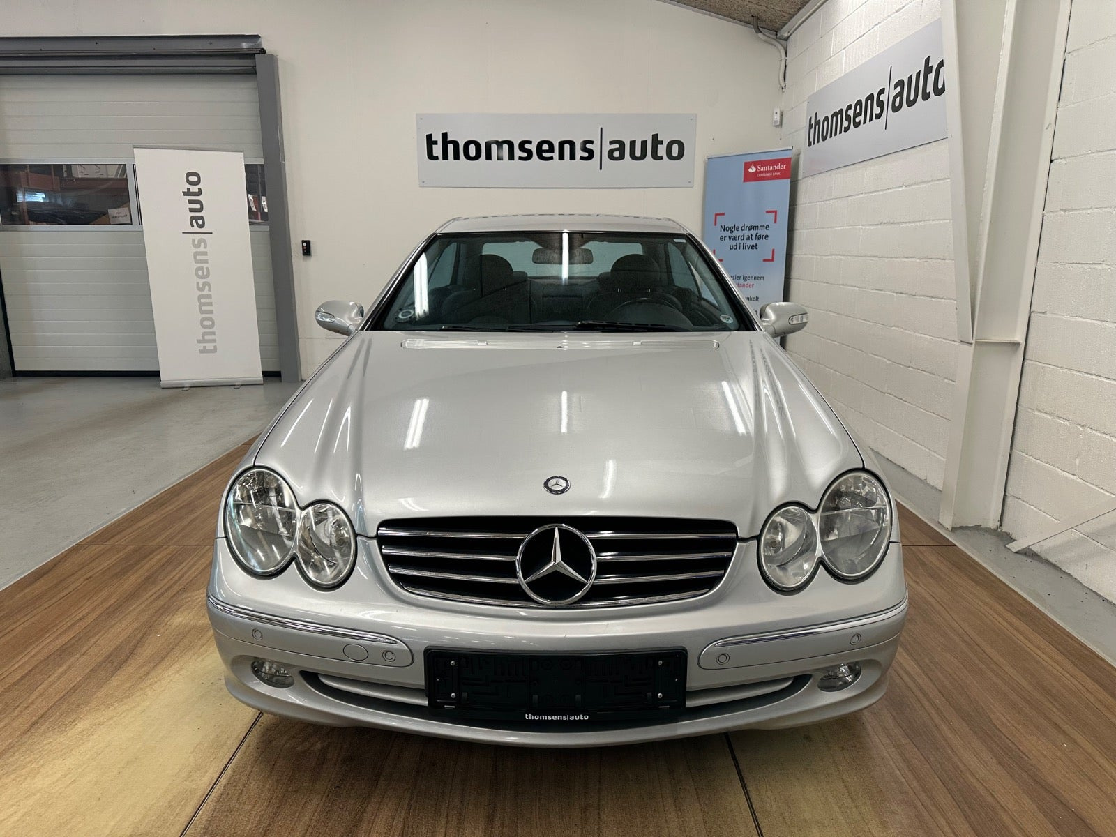 Sølv Mercedes CLK240 fra 2002