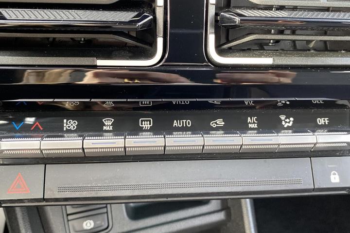 Hvid Renault 5 E-Tech fra 2025