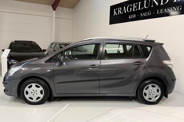 undefined Toyota Verso fra 2010