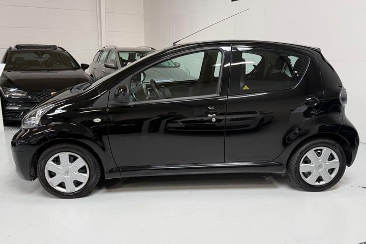 undefined Toyota Aygo fra 2010