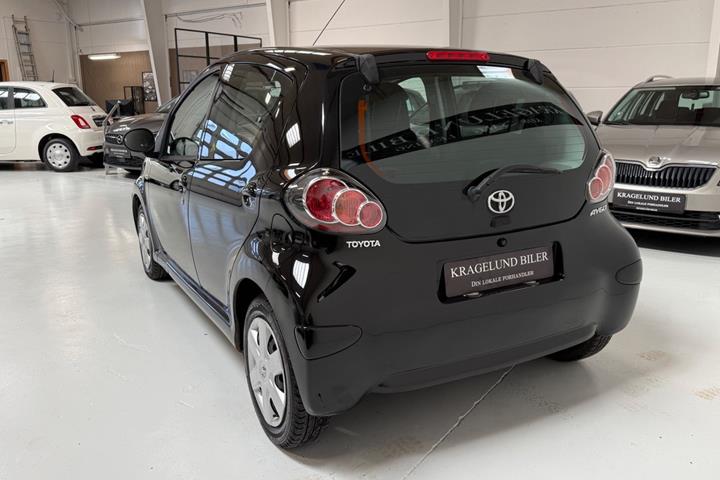 undefined Toyota Aygo fra 2010