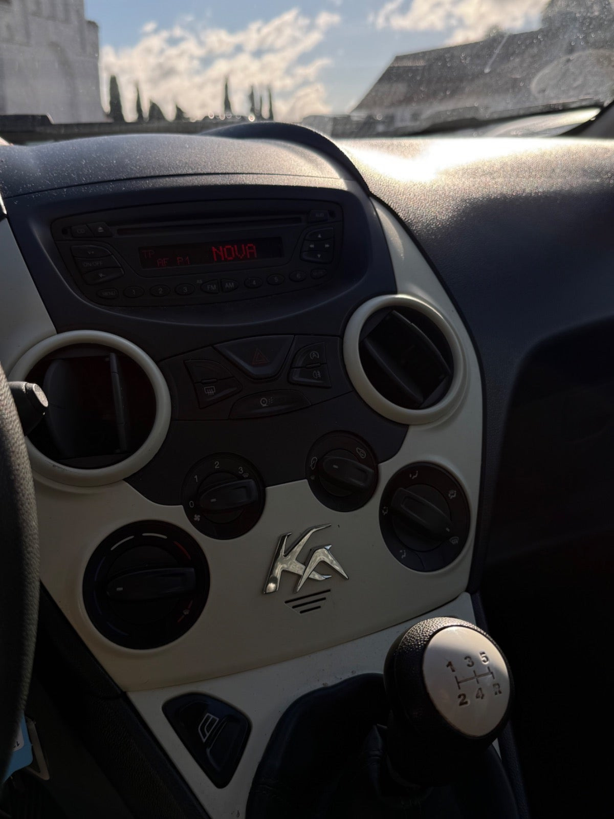 Blå Ford Ka fra 2012