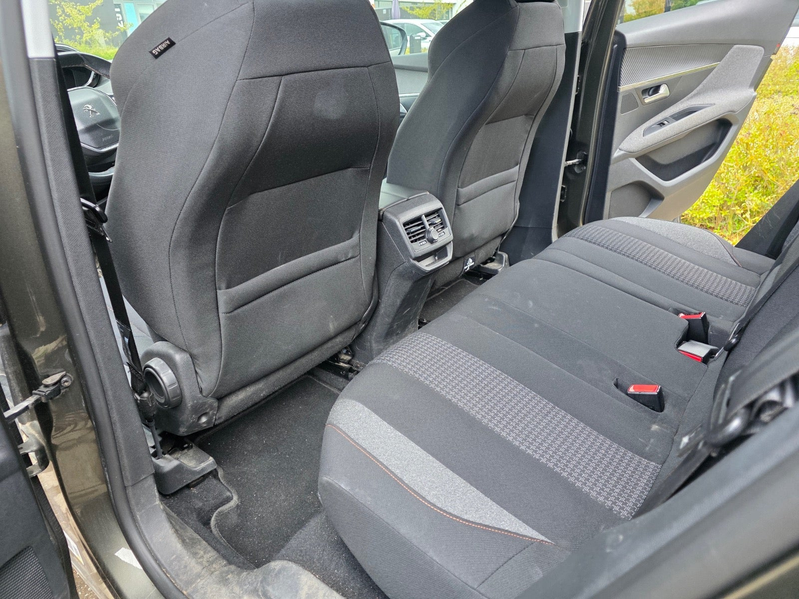 Brun Peugeot 3008 fra 2018