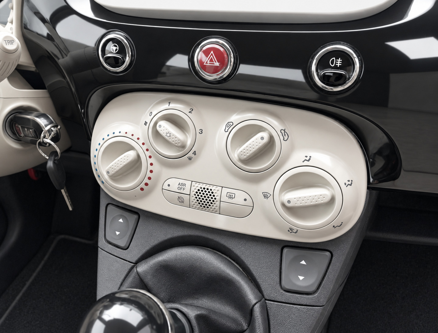 Sort Fiat 500C fra 2012