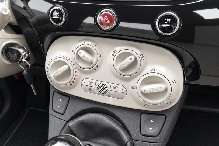 Sort Fiat 500C fra 2012