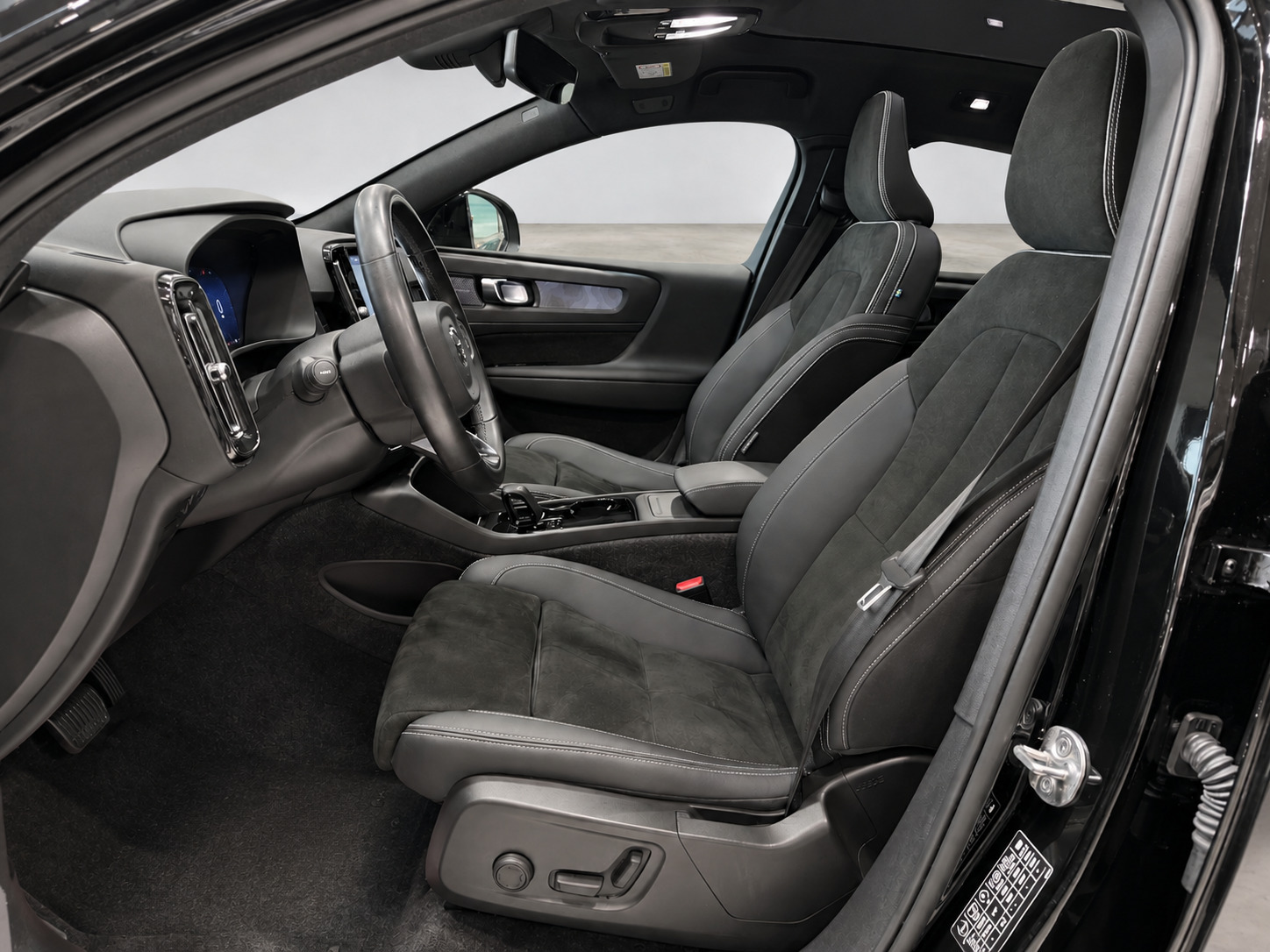 Sort Volvo C40 fra 2022