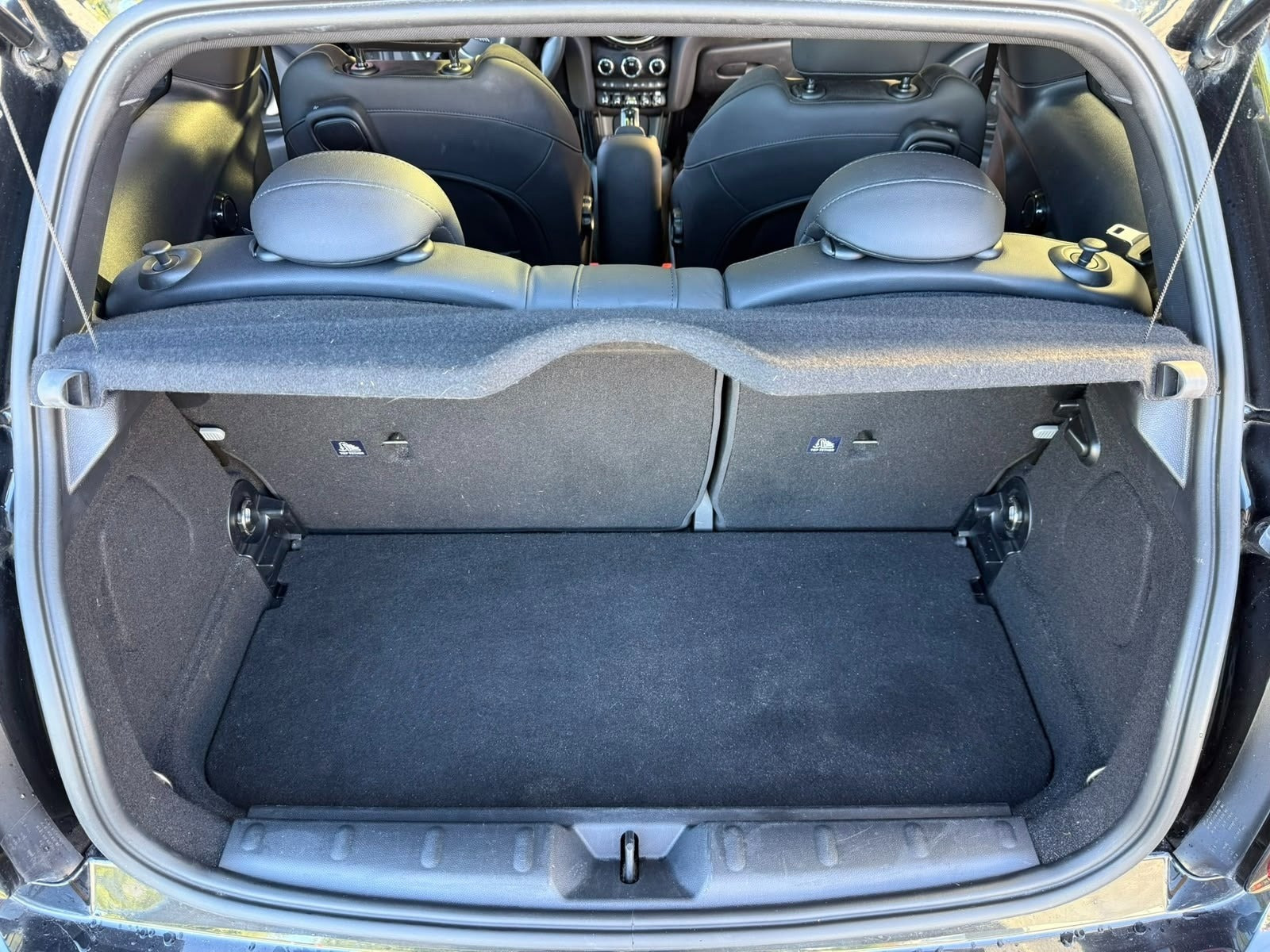 Sort Mini Cooper SE fra 2023